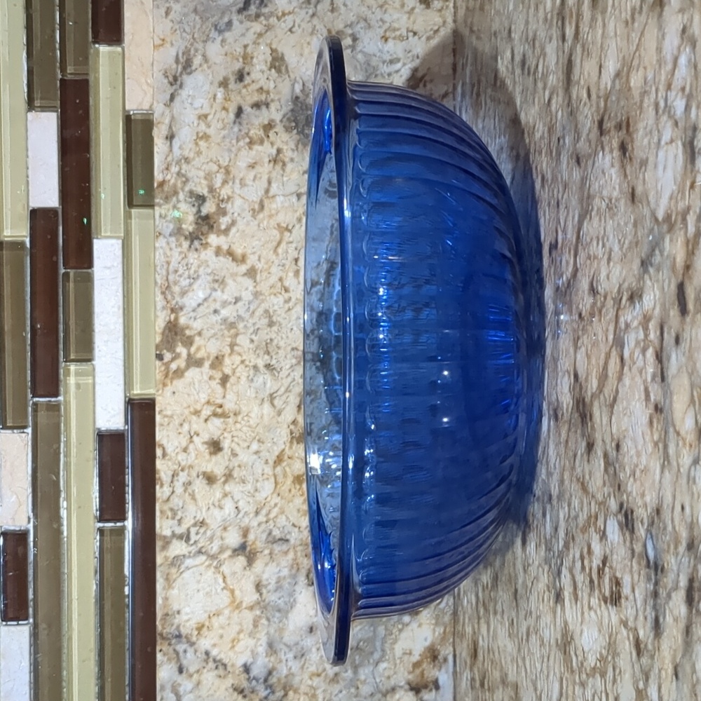 Pyrex Cobalt Blue Ribbed Bowl.